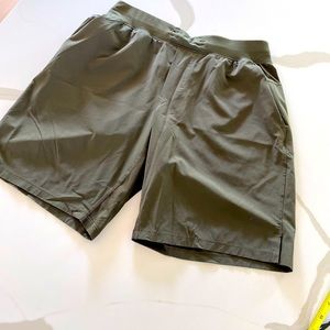 Men’s Lululemon T.H.E. Linerless Short : Large